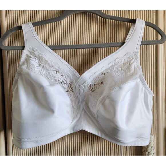 Glamorise Other - Glamorise Bra Size 44DD White Magic Lift Full Figure  Wireless Minimizer 1003